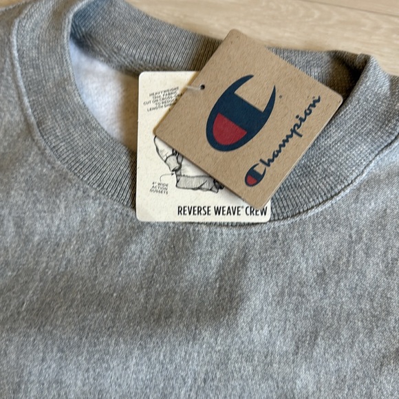 NWT Champion Gray Crewneck Sweater with Ribbed Cuffs - Picture 2 of 7